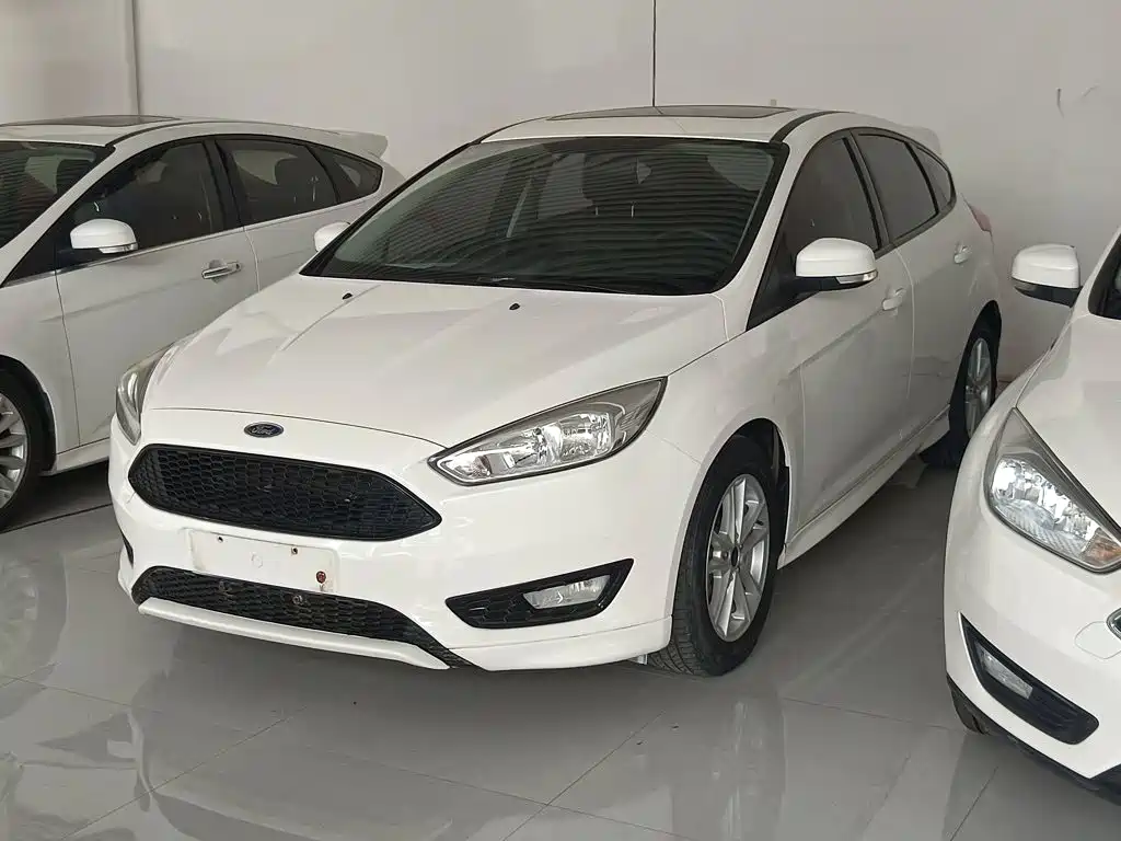 Ford Focus 2017 — фото 1
