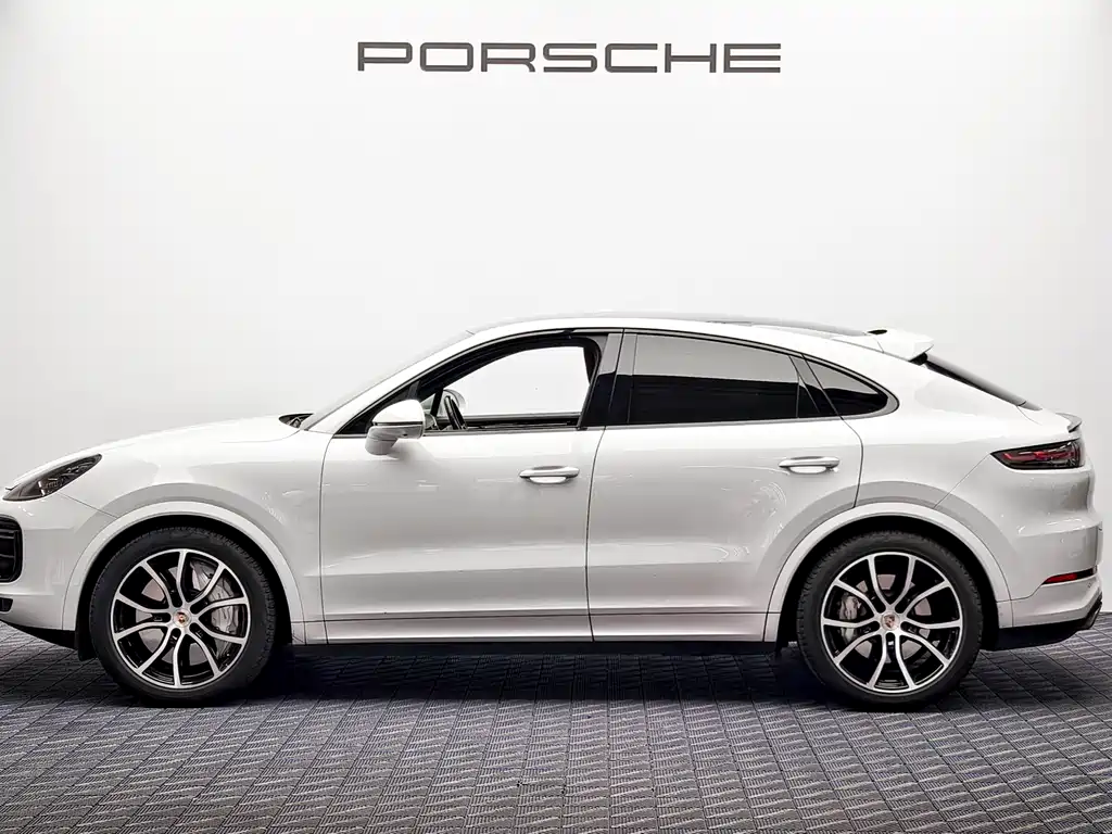 Porsche Cayenne 2020 — фото 3