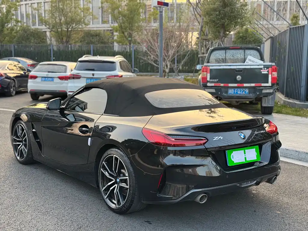 BMW Z4 2023 — фото 4