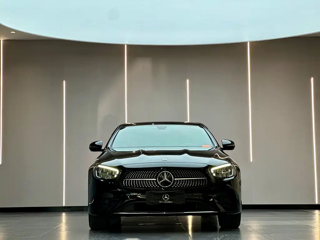 Mercedes-Benz E-Class 2022 — фото 2