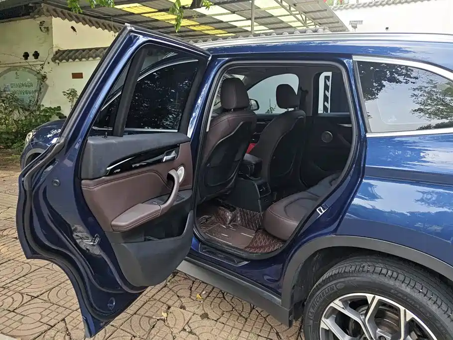 BMW X1 2022 — фото 11