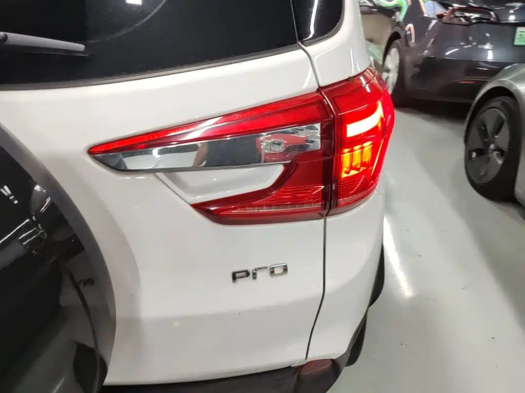 BYD Yuan Pro 2021 — фото 8
