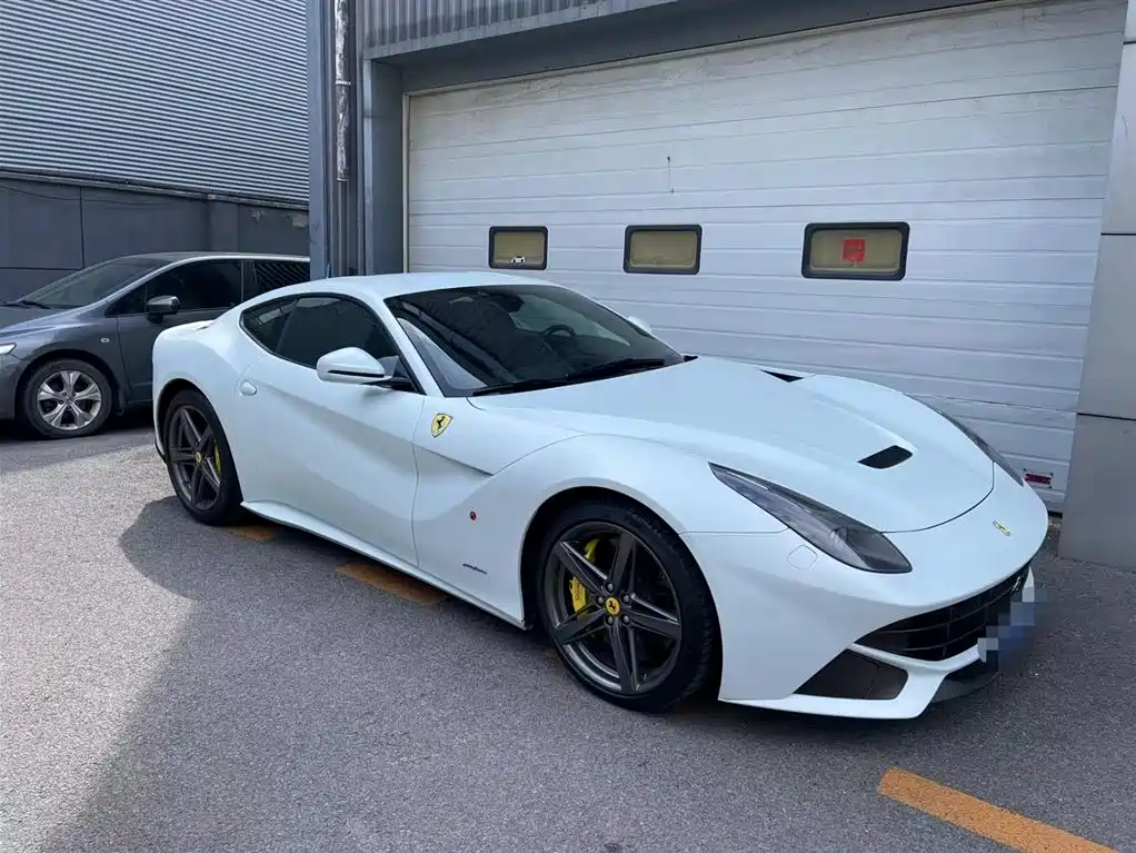 Ferrari F12berlinetta 2013 — фото 2