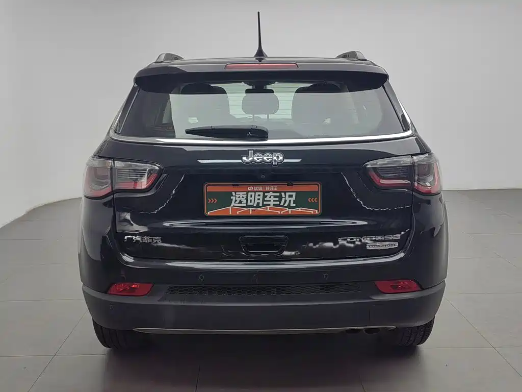 Jeep Compass 2017 — фото 4
