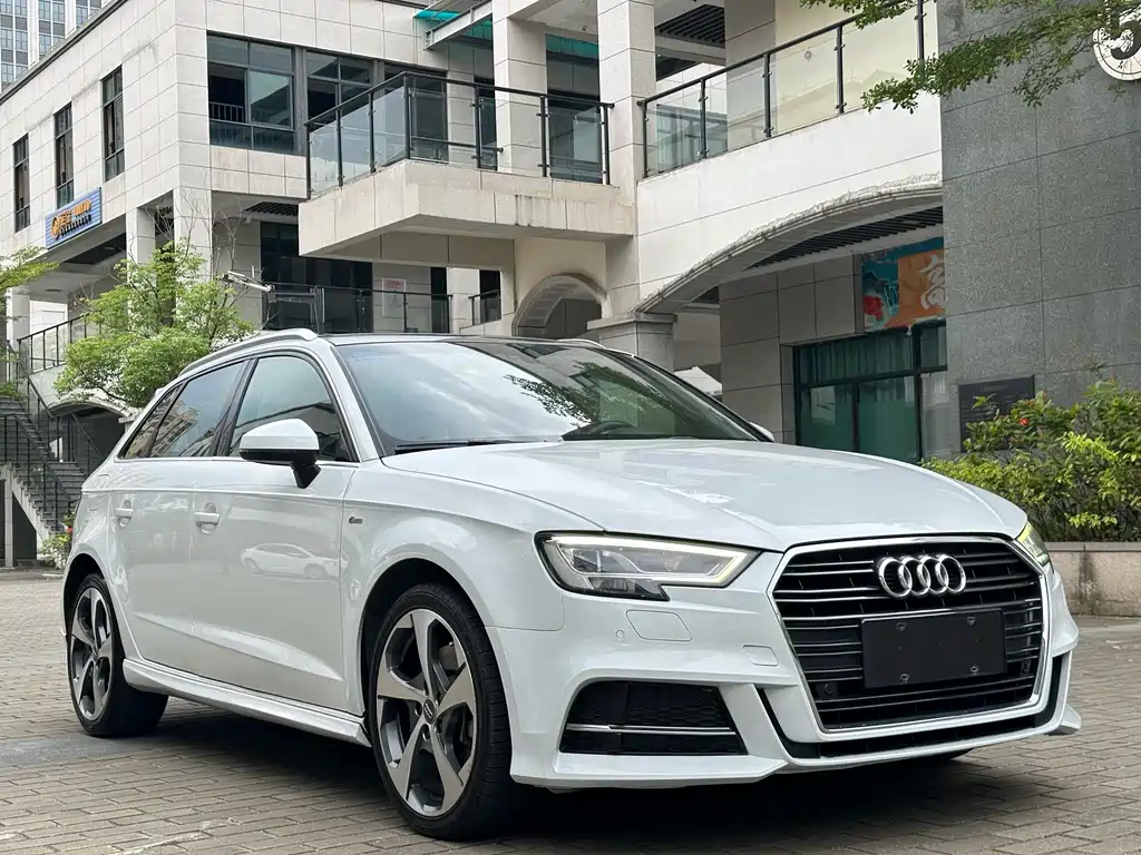 Audi A3 2019 — фото 3
