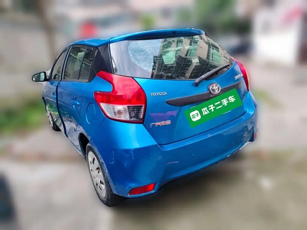 Toyota Yaris L 2014 — фото 24