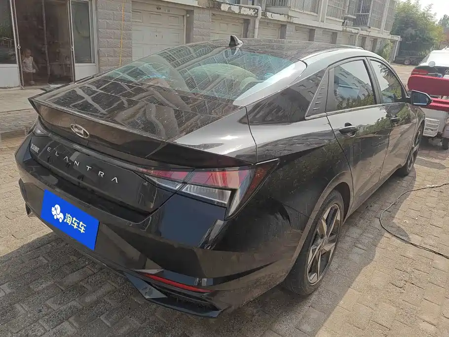 Hyundai Elantra 2023