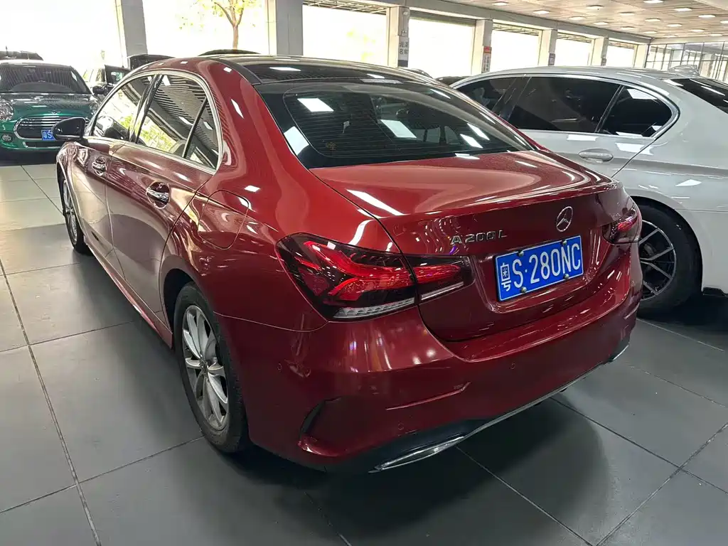 Mercedes-Benz A-Class 2019 — фото 16