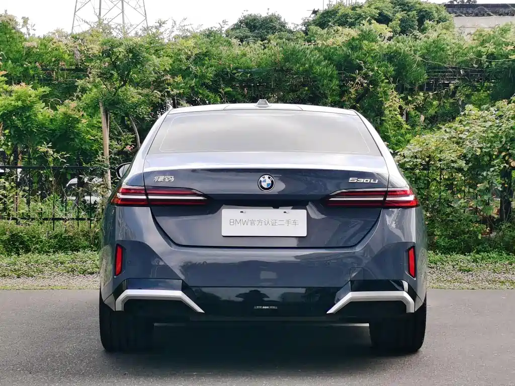 BMW 5 Series 2024