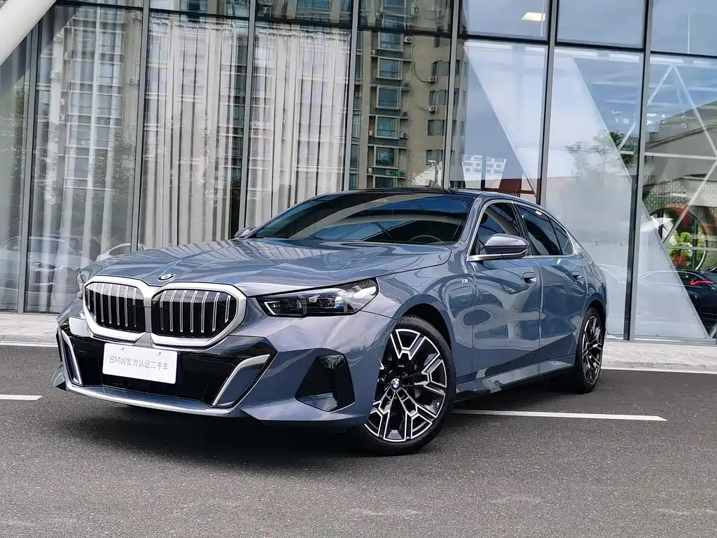 BMW 5 Series 2024