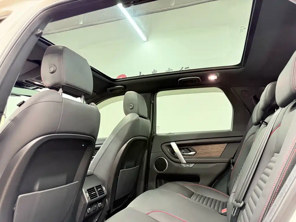 Land Rover Discovery Sport 2020 — фото 15