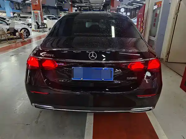 Mercedes-Benz E-Class 2025
