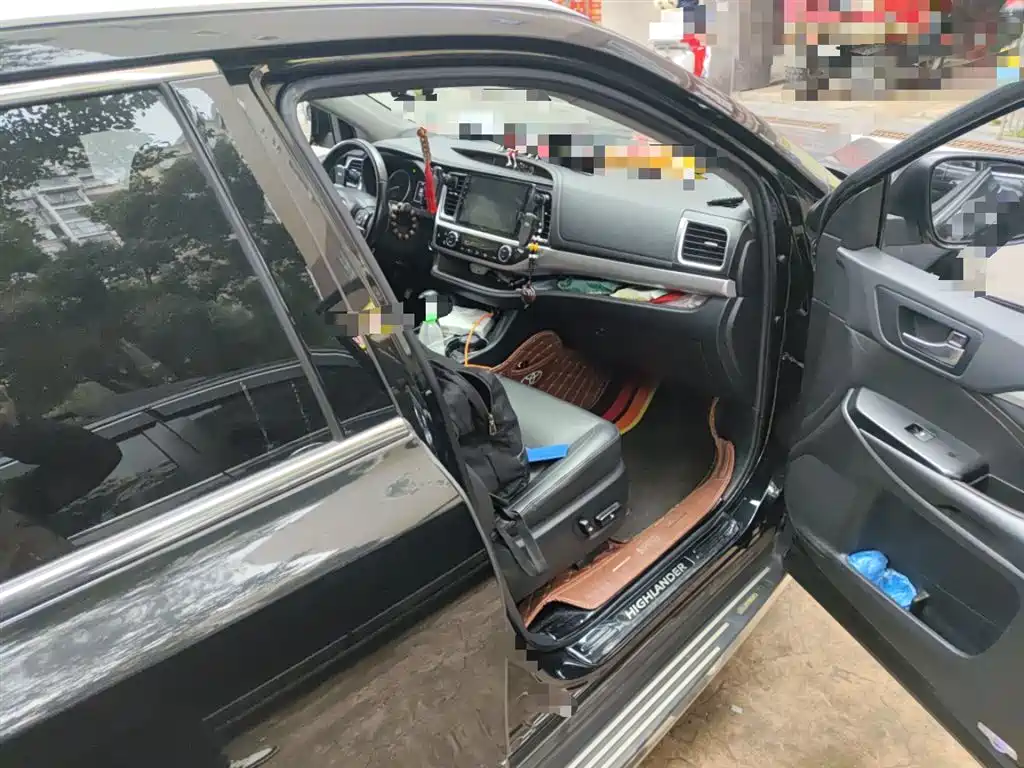 Toyota Highlander 2020 — фото 20