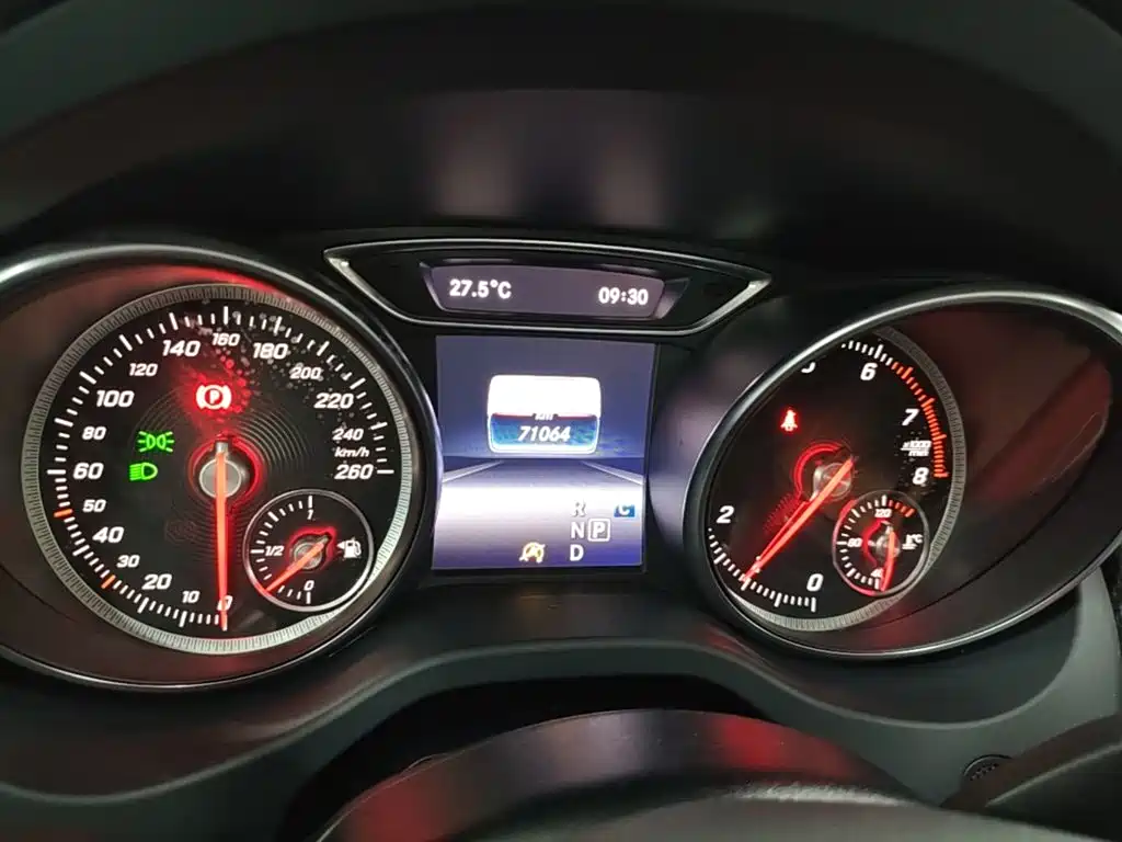 Mercedes-Benz GLA 2018 — фото 12