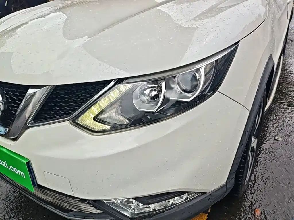 Nissan Qashqai 2015 — фото 24