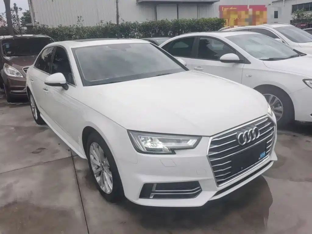 Audi A4L 2020
