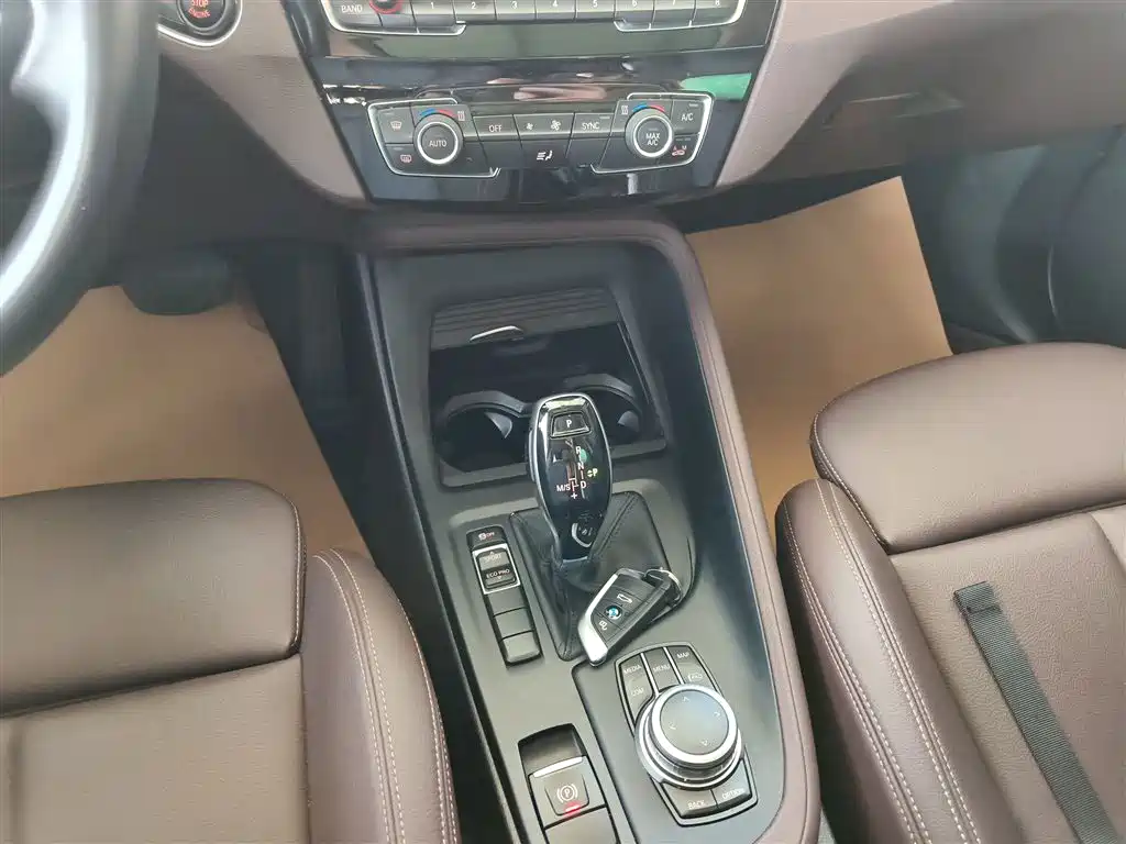 BMW X1 2020 — фото 14