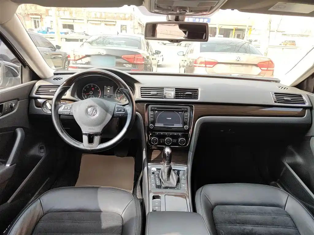 Volkswagen Passat 2015 — фото 10