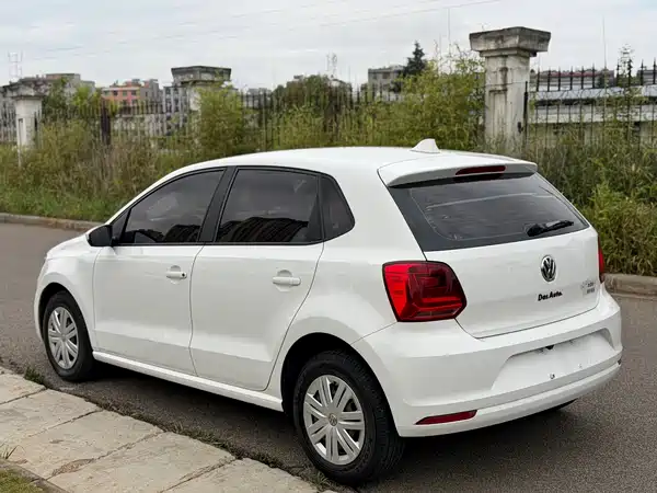 Volkswagen Polo 2016