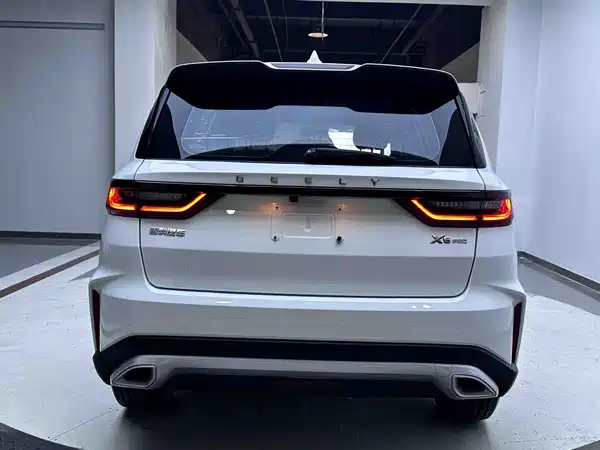 Geely Vision X6 2022