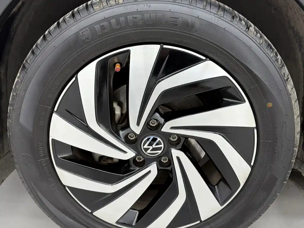 Volkswagen Tiguan L 2022 — фото 20