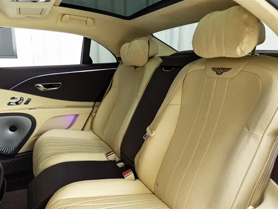 Bentley Flying Spur 2020 — фото 10