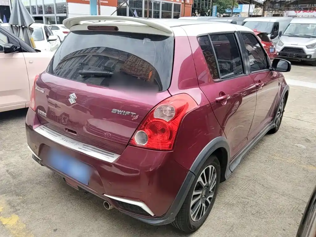 Suzuki Swift 2015 — фото 7