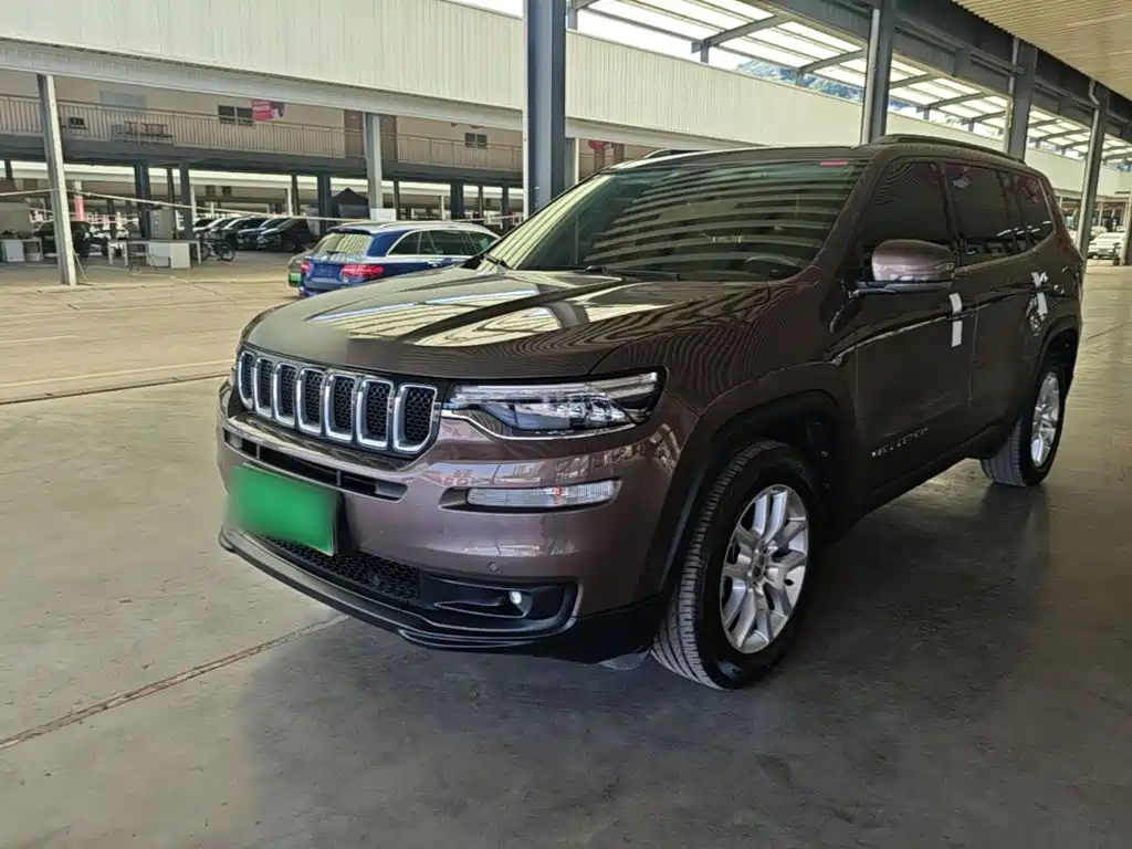 Jeep Commander 2019 — фото 1