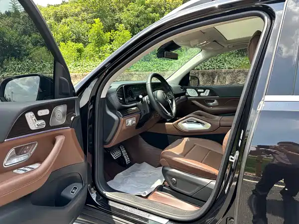 Mercedes-Benz GLE 2025