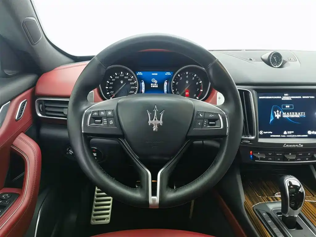 Maserati Levante 2018 — фото 17