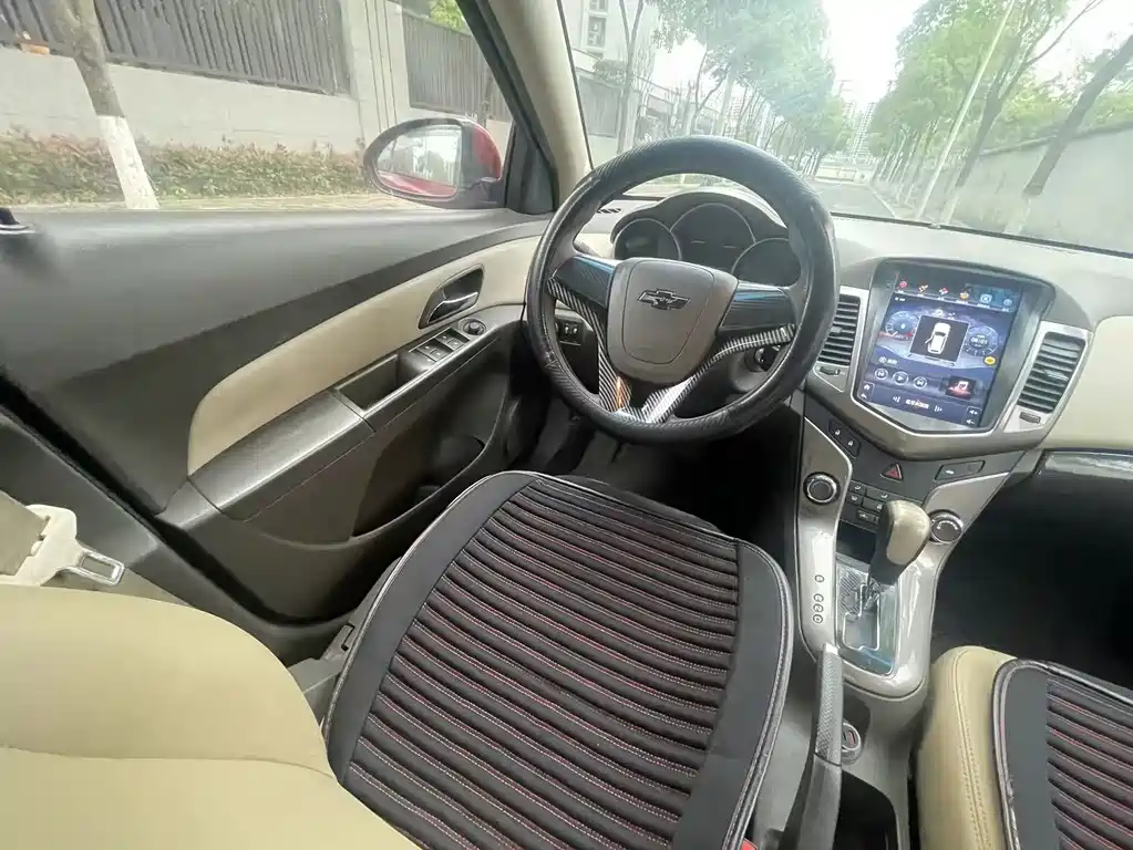 Chevrolet Cruze 2015 — фото 10