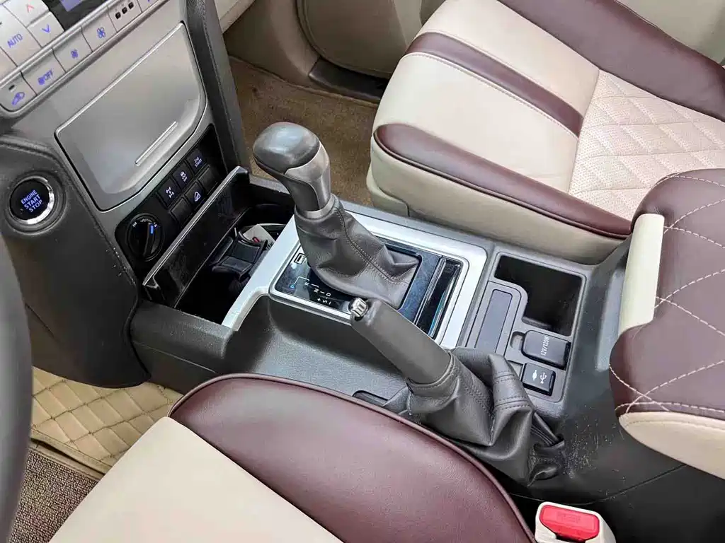 Toyota Prado 2020 — фото 23