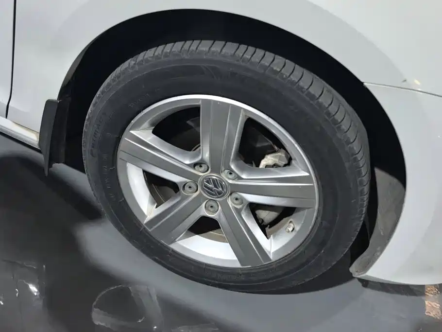 Volkswagen Golf 2014