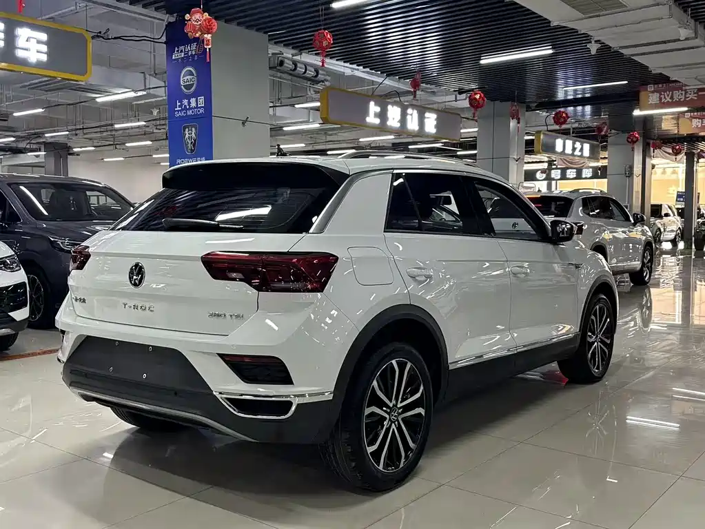 Volkswagen T-Roc 2023 — фото 9