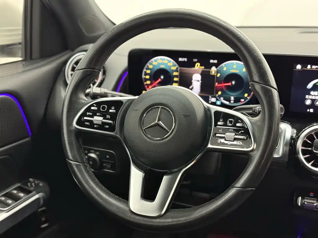 Mercedes-Benz GLB 2021 — фото 11