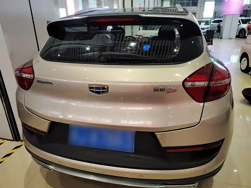 Geely Emgrand GS 2017 — фото 6