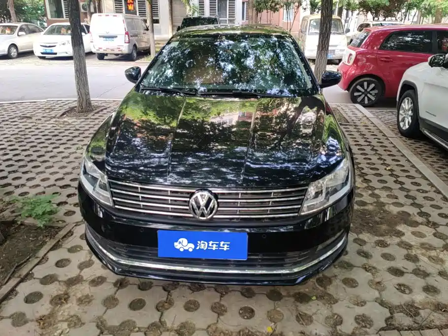 Volkswagen Lavida 2015