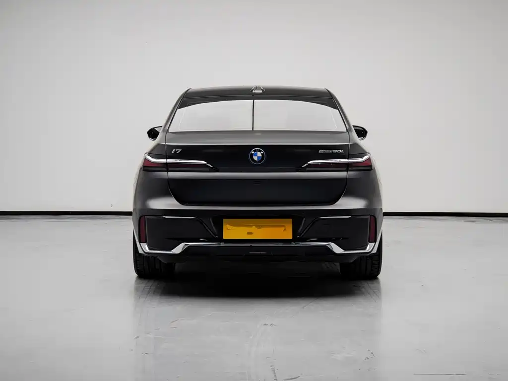 BMW i7 2023