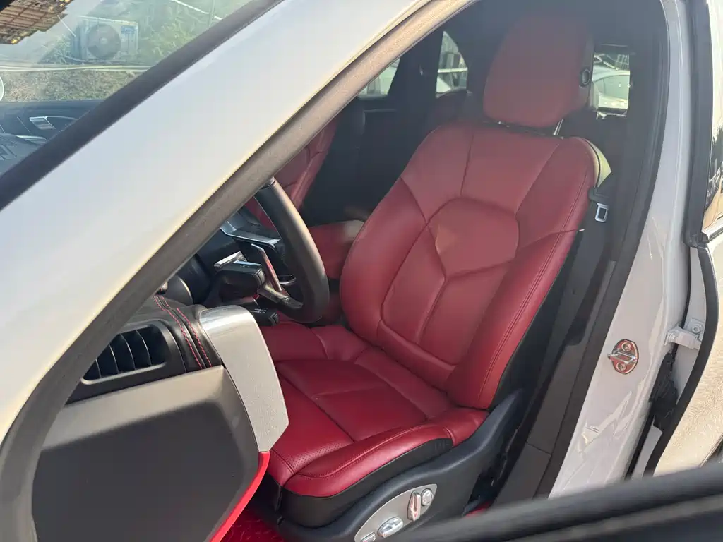 Porsche Cayenne 2015 — фото 13