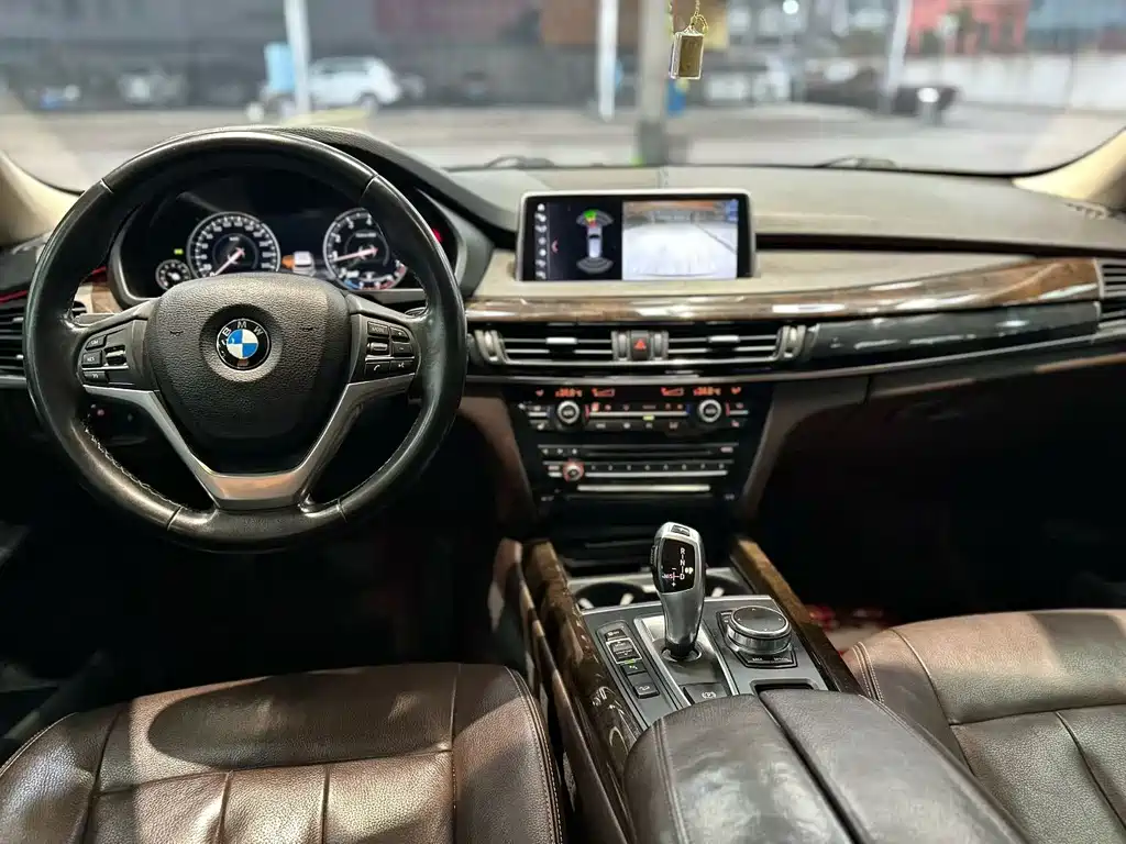 BMW X5 2018 — фото 7