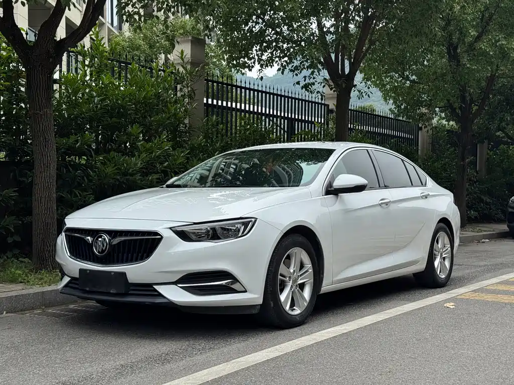 Buick Regal 2019 — фото 2