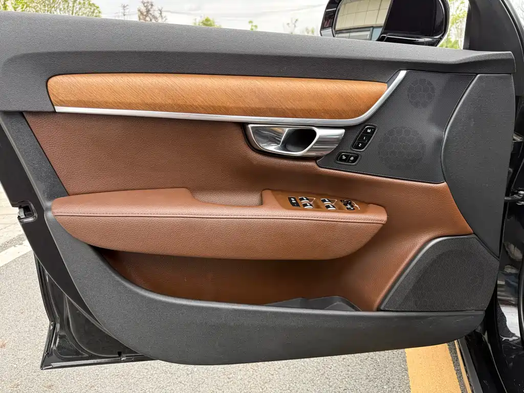 Volvo S90 2021 — фото 15