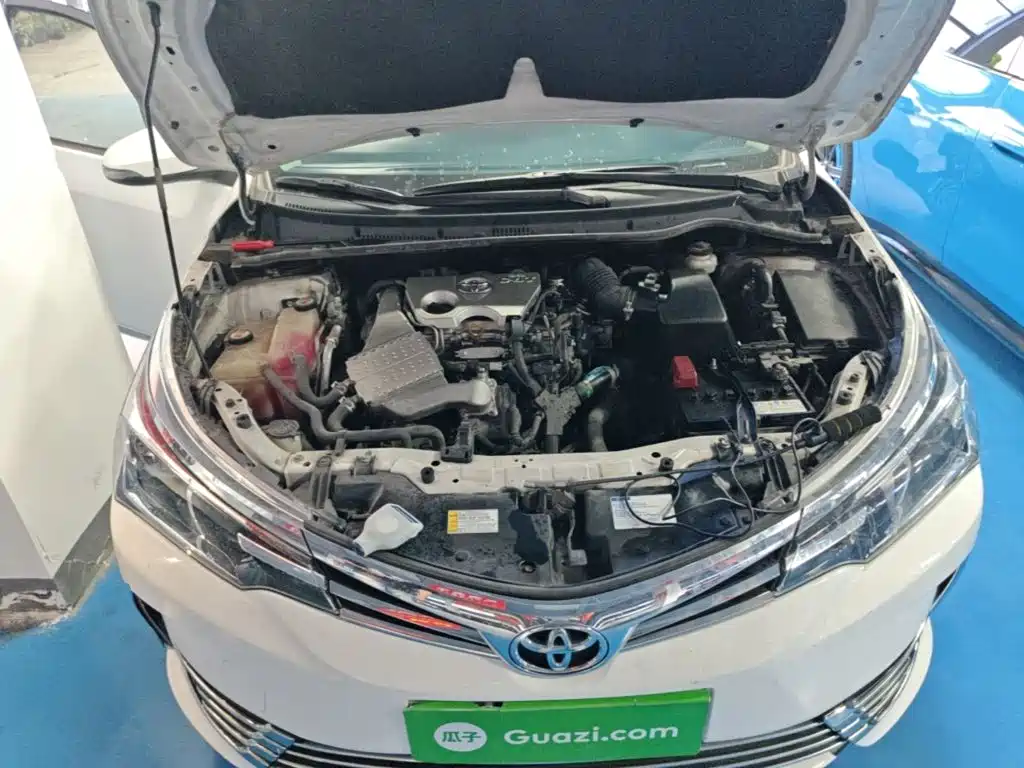 Toyota Corolla 2018 — фото 16