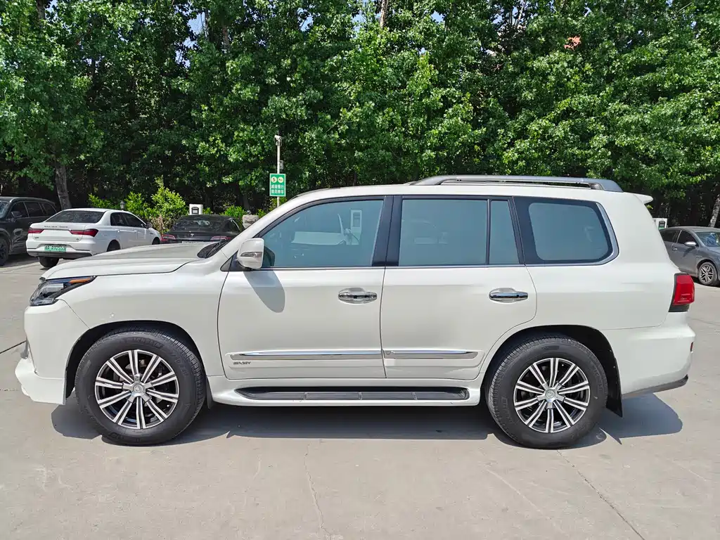 Lexus LX 2016 — фото 2