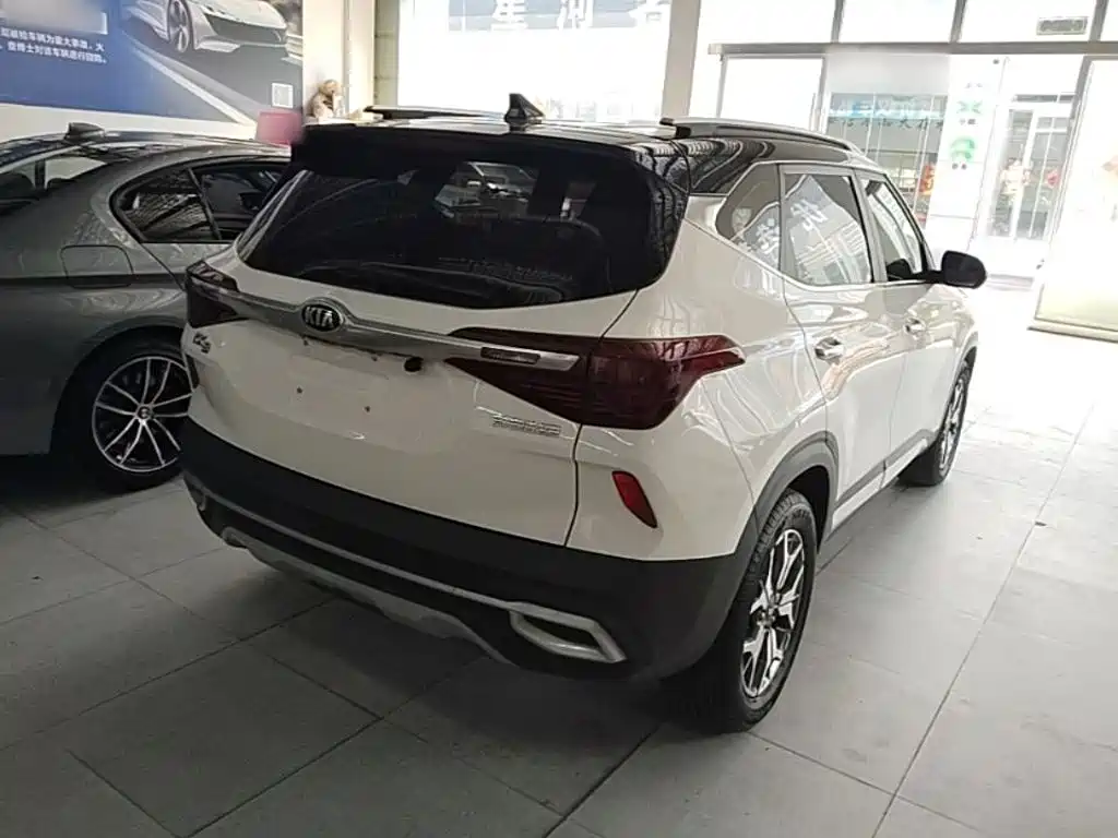 Kia KX3 2021 — фото 7