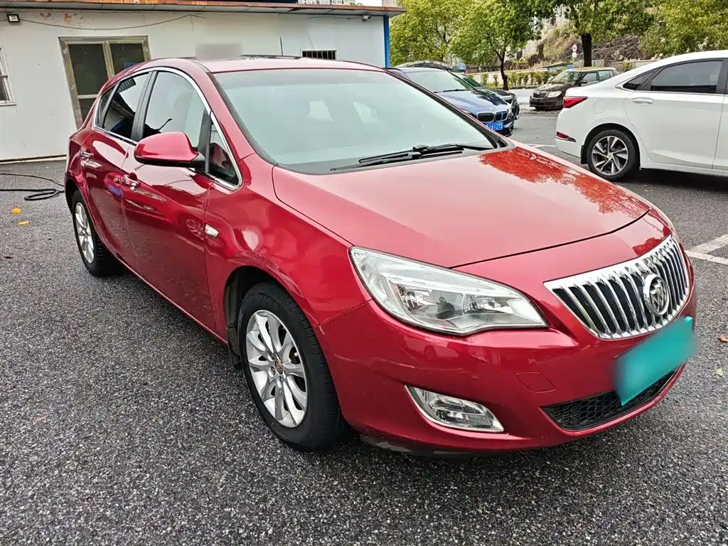 Buick Excelle 2014 — фото 4
