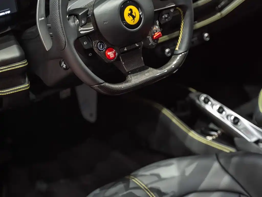 Ferrari F8 2022 — фото 14