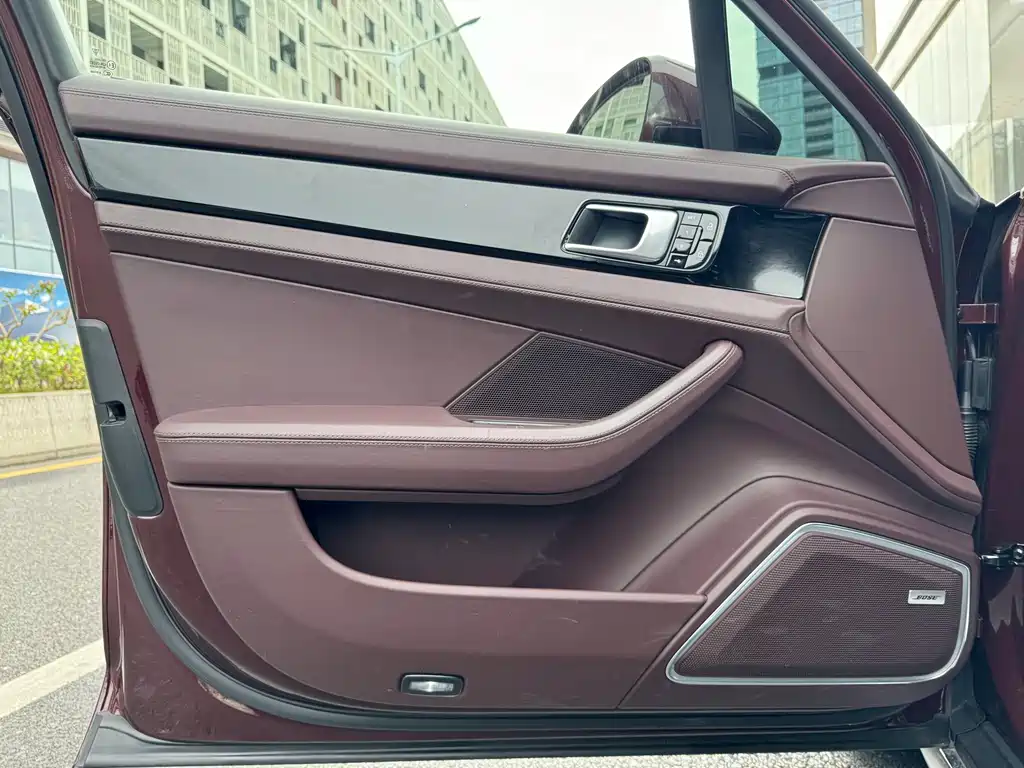 Porsche Panamera 2020 — фото 9