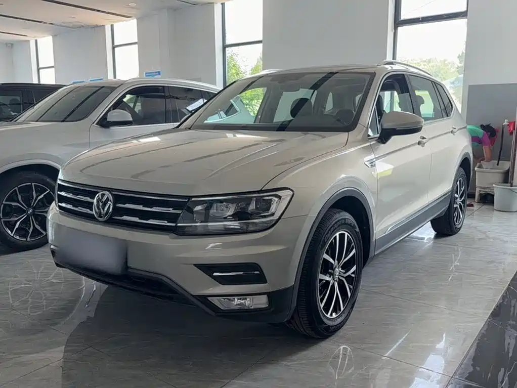 Volkswagen Tiguan L 2019 — фото 8