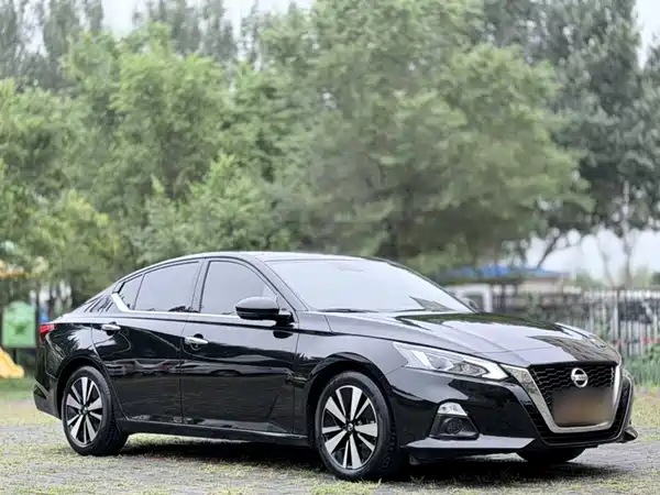 Nissan Teana 2022